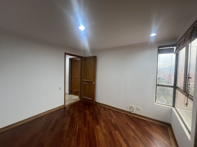 Apartamento en arriendo ubicado en Medellín, sector Los Balsos - 11