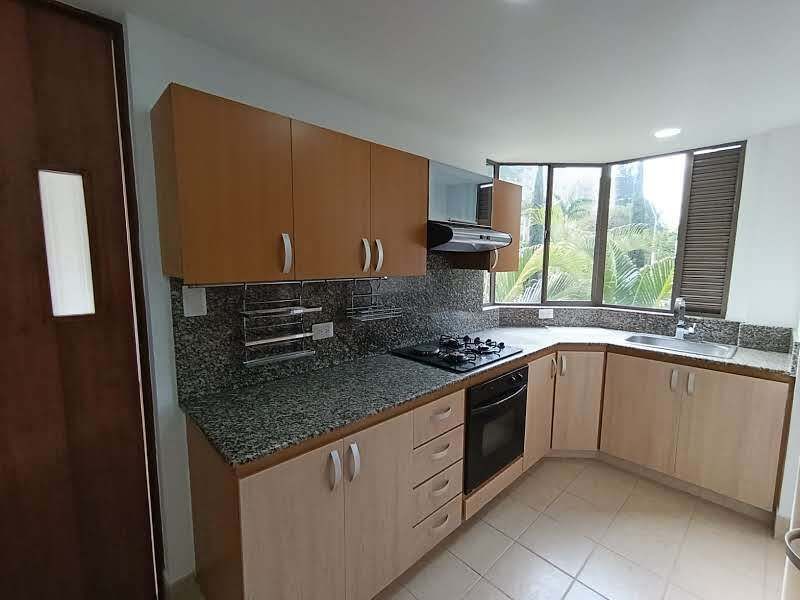 Apartamento en arriendo ubicado en Medellín, sector Balsos - 3