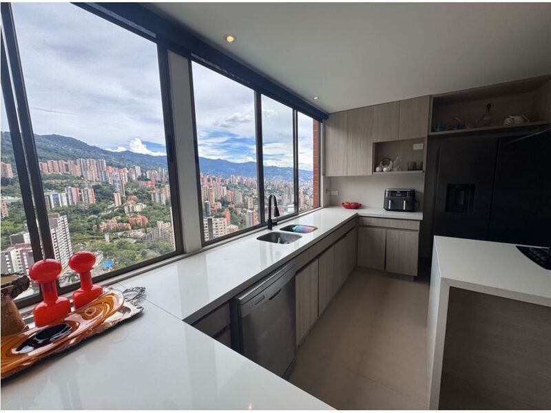 Apartamento en venta ubicado en Medellín, sector Altos del Poblado - 14