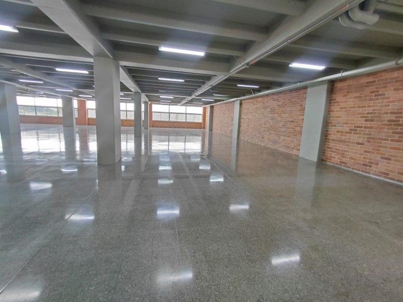 Oficina en arriendo ubicada en Medellín, sector Guayabal - 5