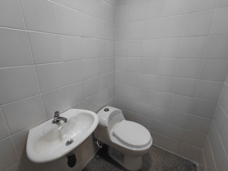 Oficina en arriendo ubicada en Medellín, sector Guayabal - 11