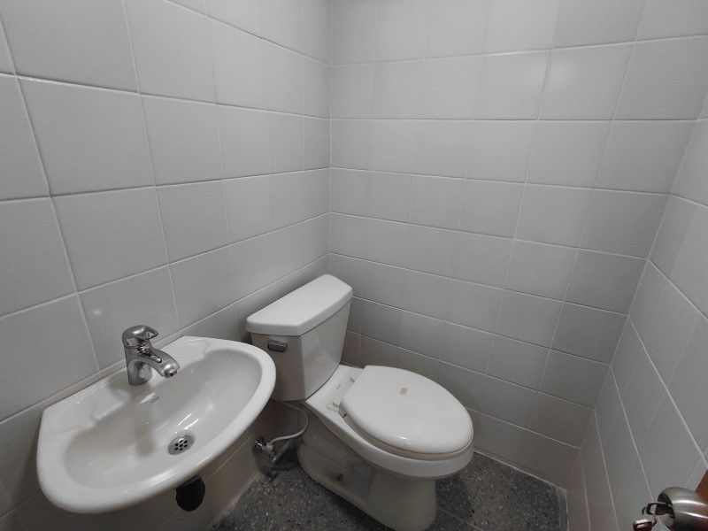 Oficina en arriendo ubicada en Medellín, sector Guayabal - 14