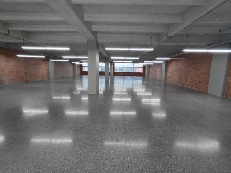 Oficina en arriendo ubicada en Medellín, sector Guayabal - 3