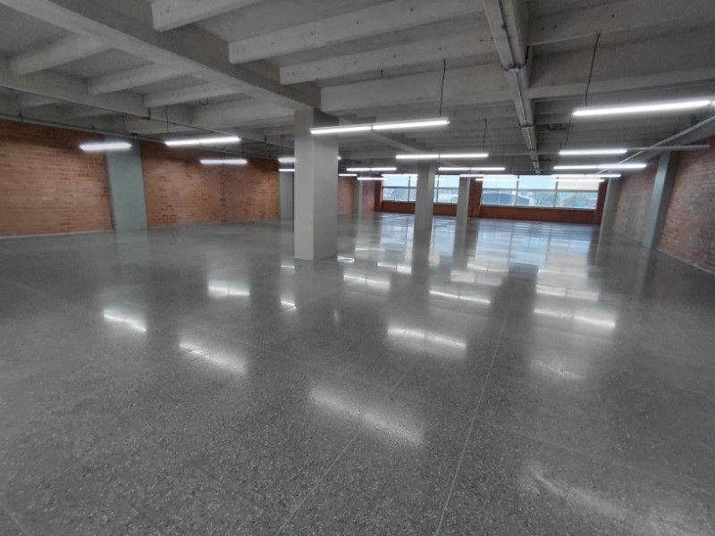 Oficina en arriendo ubicada en Medellín, sector Guayabal - 5