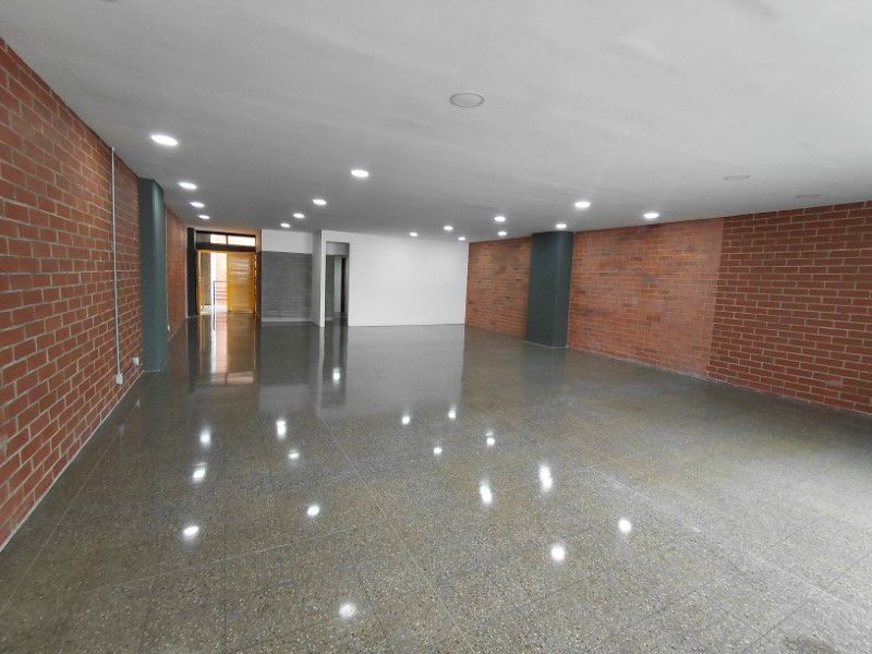Oficina en arriendo ubicada en Medellín, sector Guayabal - 5