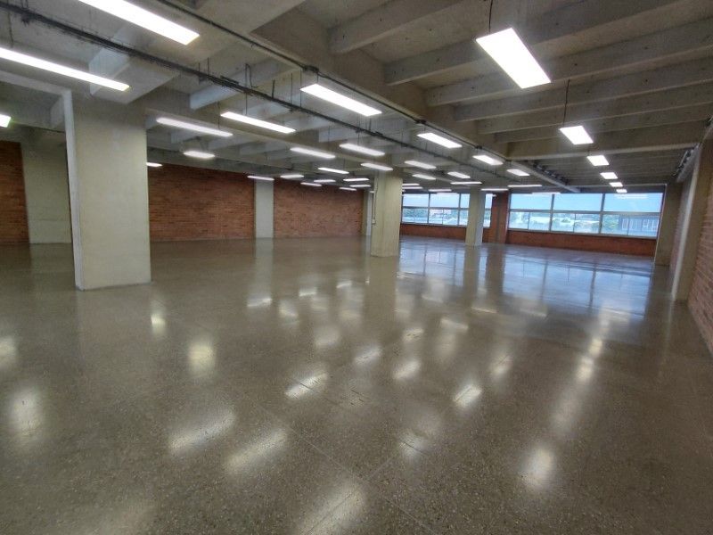 Oficina en arriendo ubicada en Medellín, sector Guayabal - 9