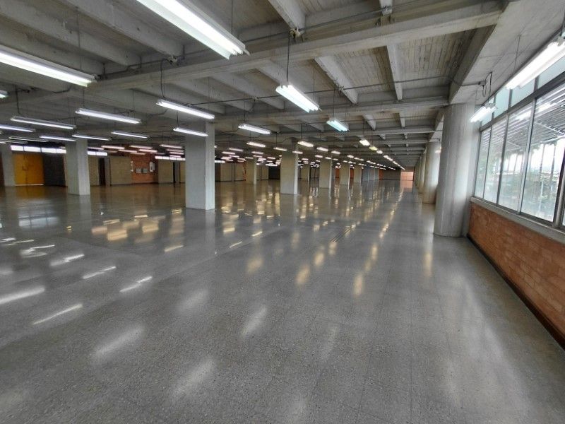 Oficina en arriendo ubicada en Medellín, sector Guayabal - 11