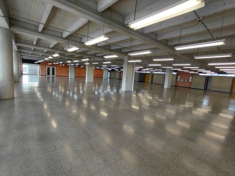 Oficina en arriendo ubicada en Medellín, sector Guayabal - 16