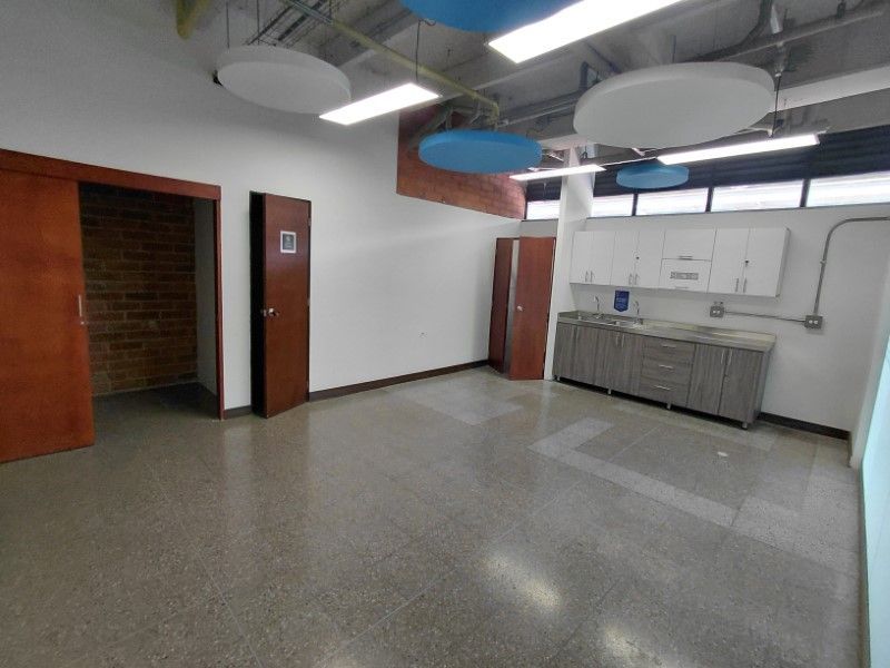 Oficina en arriendo ubicada en Medellín, sector Guayabal - 21