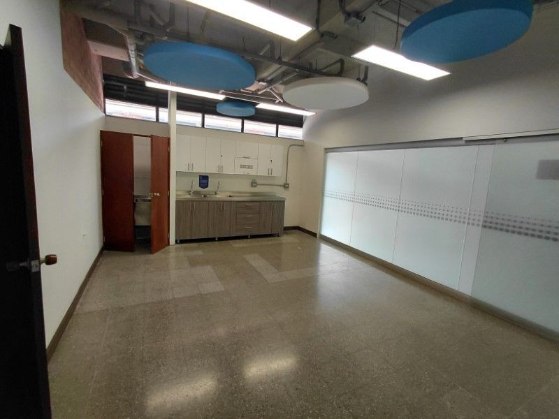 Oficina en arriendo ubicada en Medellín, sector Guayabal - 22