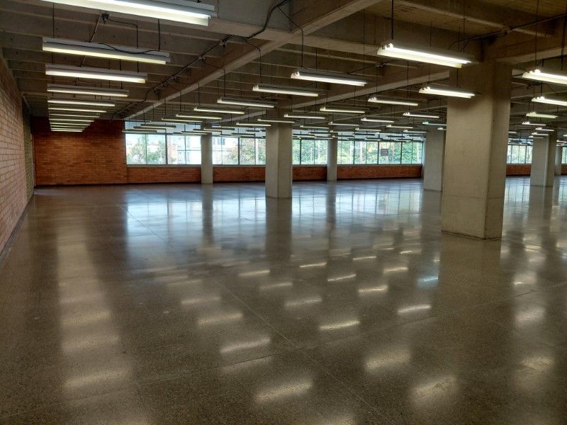 Oficina en arriendo ubicada en Medellín, sector Guayabal - 3