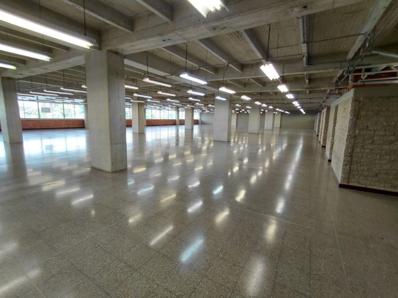 Oficina en arriendo ubicada en Medellín, sector Guayabal - 5