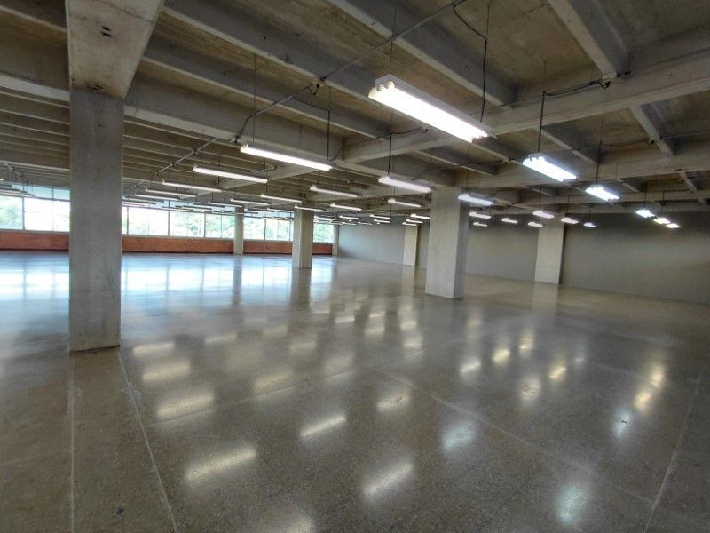 Oficina en arriendo ubicada en Medellín, sector Guayabal - 6