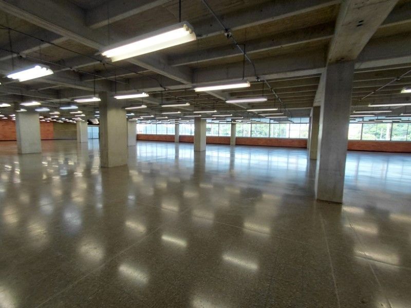 Oficina en arriendo ubicada en Medellín, sector Guayabal - 7