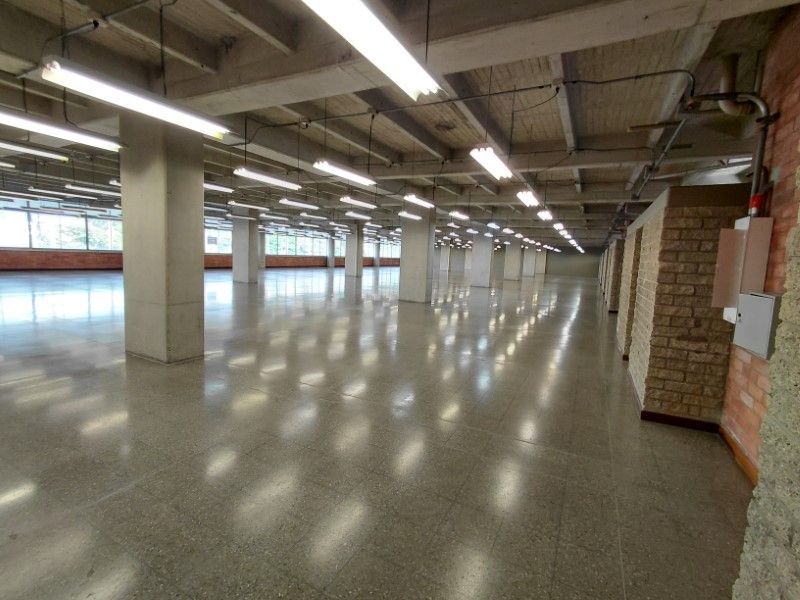 Oficina en arriendo ubicada en Medellín, sector Guayabal - 9