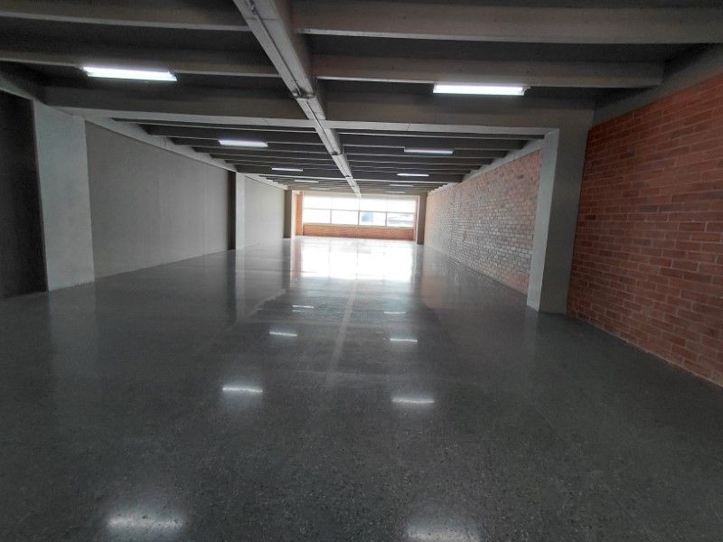 Oficina en arriendo ubicada en Medellín, sector Guayabal - 2