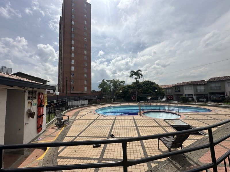 Casa en venta ubicada en Itagüí, sector Suramericana - 18