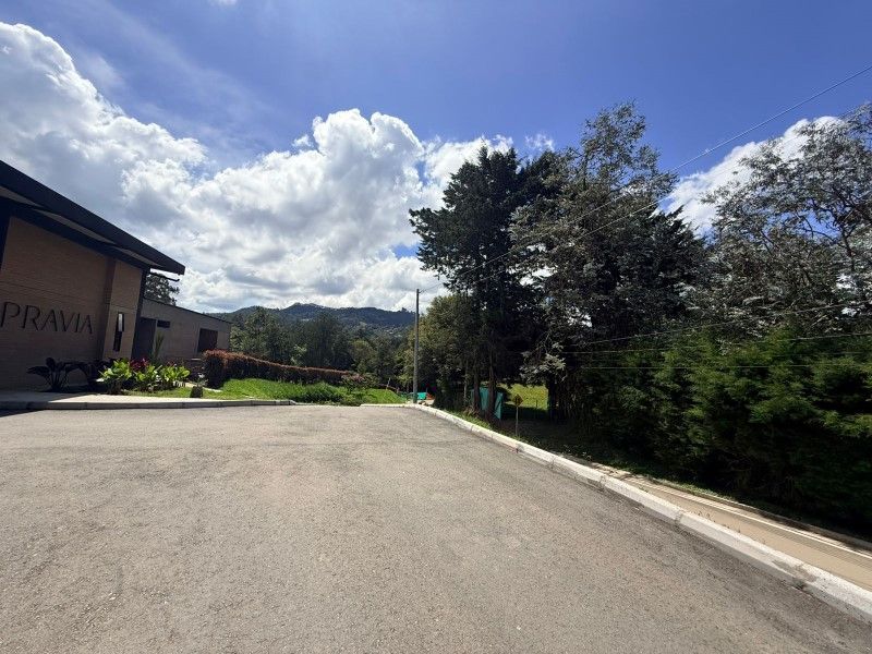 Lote en venta ubicado en Rionegro, sector Cabeceras - 2