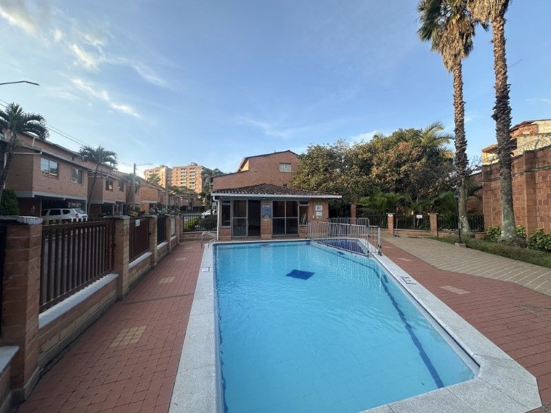 Casa en venta ubicada en Itagüí, sector Suramérica - 33