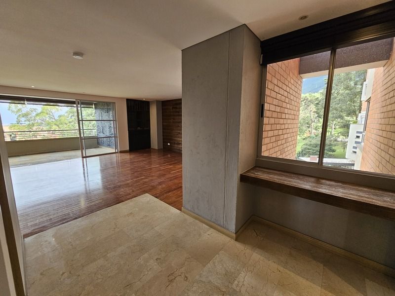 Apartamento en arriendo ubicado en Medellín, sector El Tesoro - 2