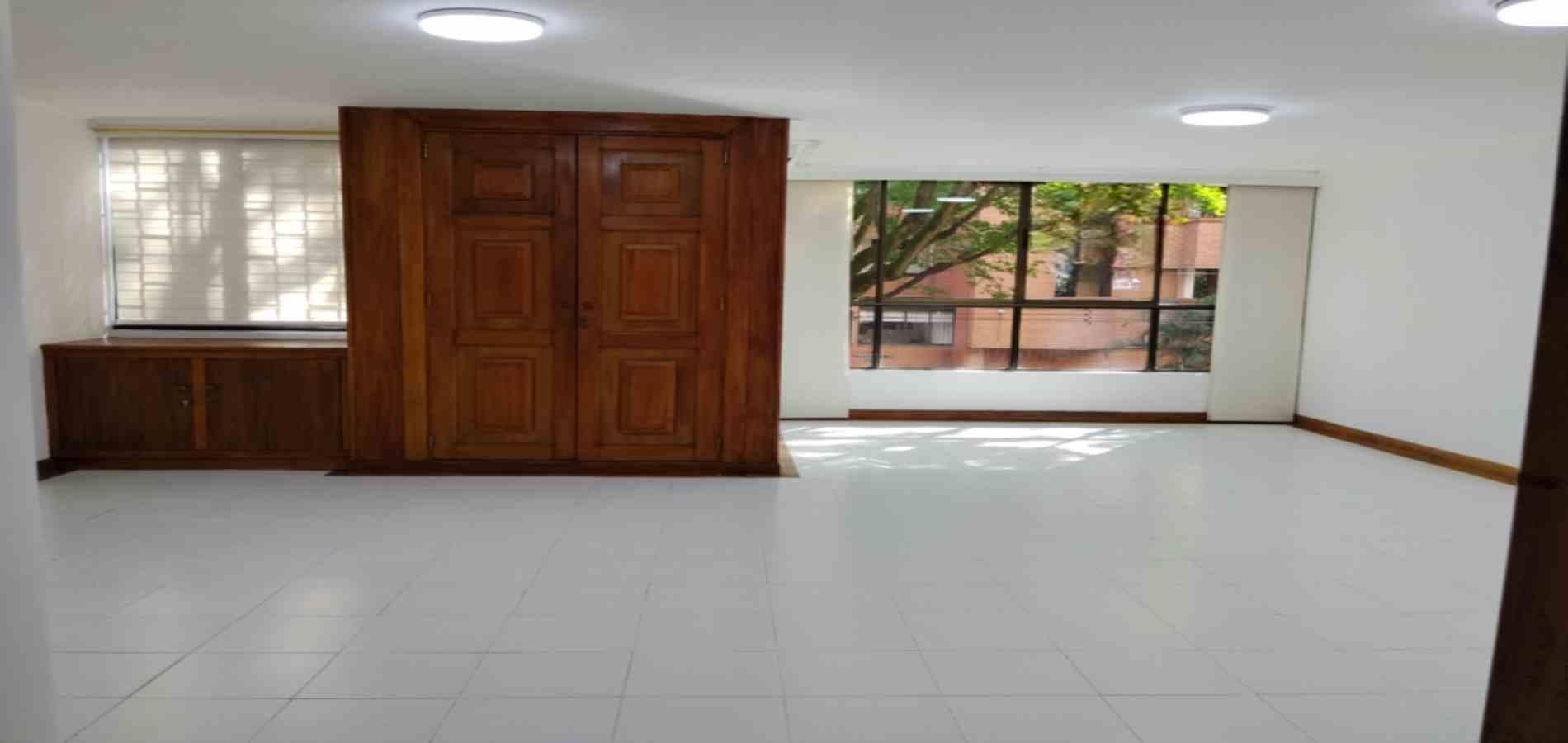 Apartamento en arriendo ubicado en Medellín, sector Laureles - 2