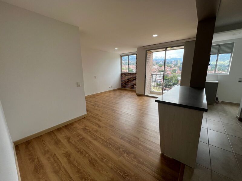 Apartamento en arriendo ubicado en Itagüí, sector Ditaires - 2