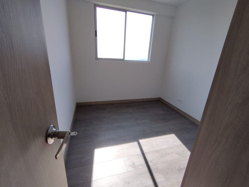 Apartamento en venta ubicado en Medellín, sector Altos de Calasanz - 4