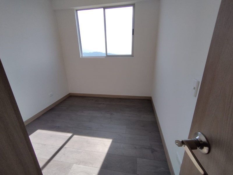 Apartamento en venta ubicado en Medellín, sector Altos de Calasanz - 6