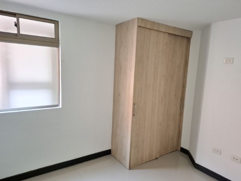 Apartamento en venta ubicado en Medellín, sector Laureles - 7