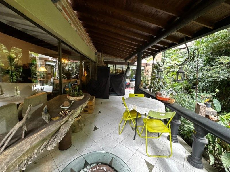 Casa en venta ubicada en Medellín, sector Poblado - 11