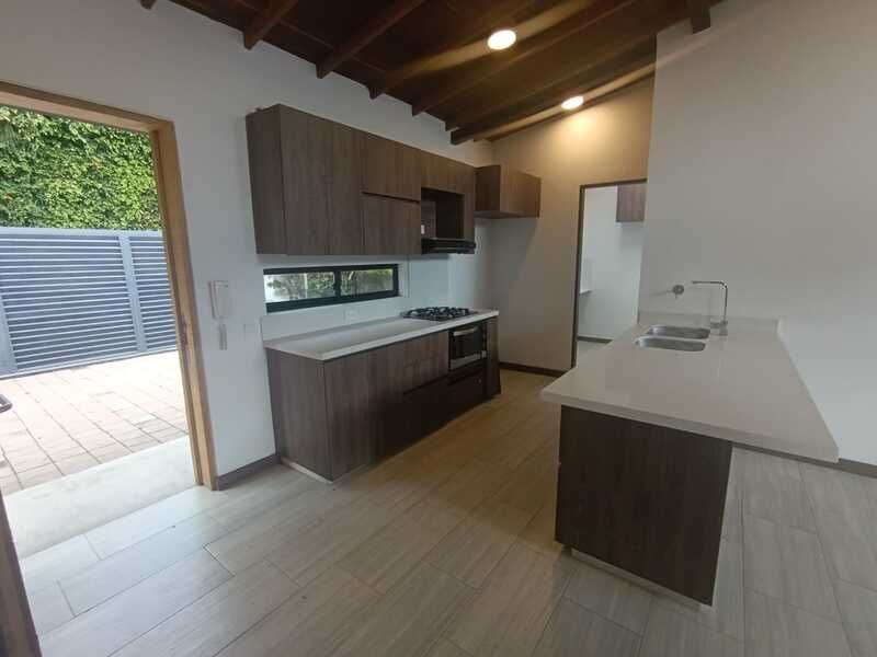 CASA CAMPESTRE EN ARRIENDO UBICADA EN MARINILLA SECTOR ALTO BELEN - 3