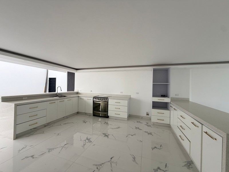 Casa en venta ubicada en Rionegro, sector Llano Grande - 4