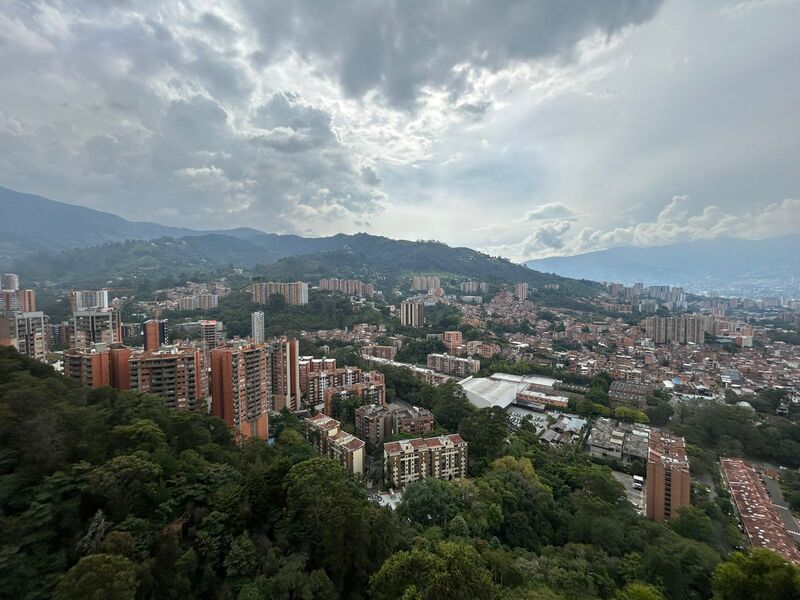 Apartamento en arriendo ubicado en Envigado, sector Loma de las Brujas - 11