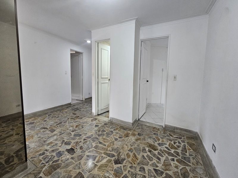 Apartamento en venta ubicado en Medellín, sector Laureles - 8