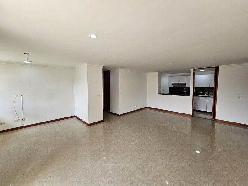 Apartamento en arriendo ubicado en Envigado, sector La Abadía - 2