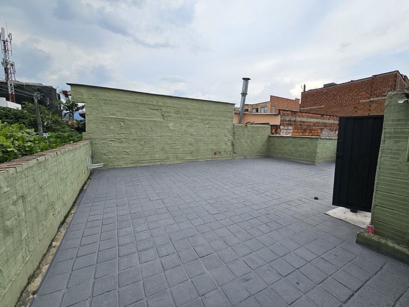 Casa en arriendo ubicada en Medellín, sector Manila - 21