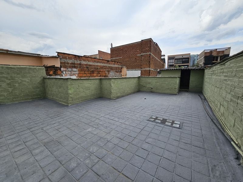 Casa en arriendo ubicada en Medellín, sector Manila - 23