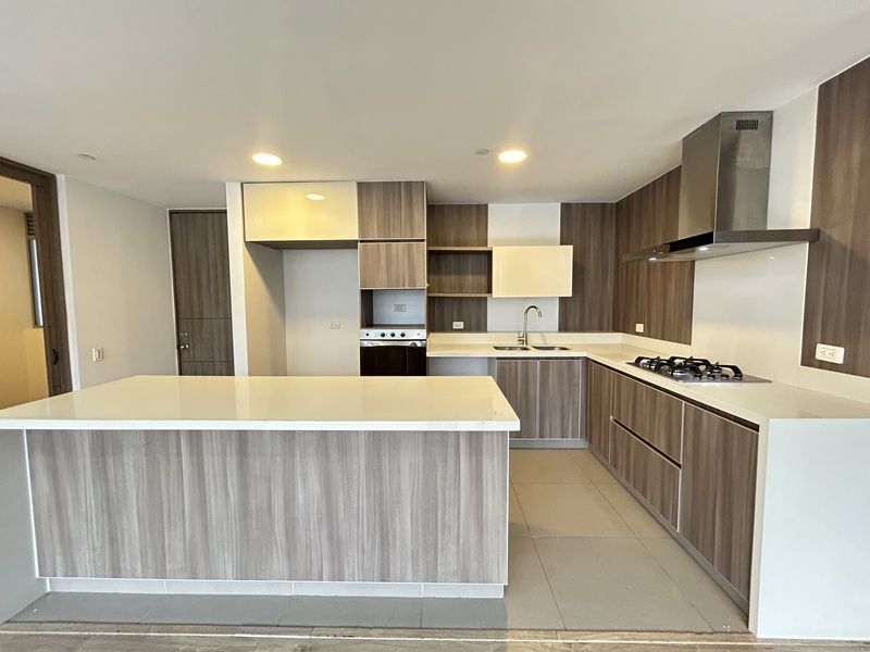 Apartamento en arriendo ubicado en Envigado, sector Loma de las Brujas - 4