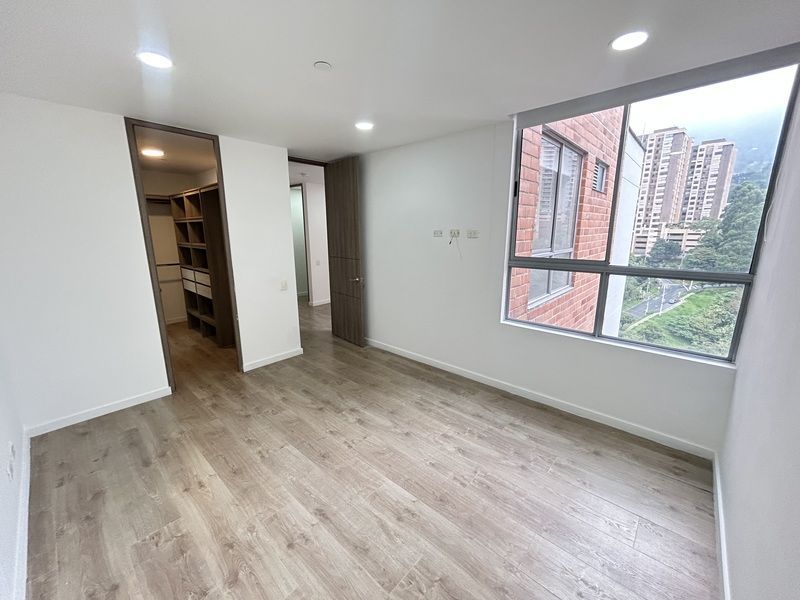 Apartamento en arriendo ubicado en Envigado, sector Loma de las Brujas - 8