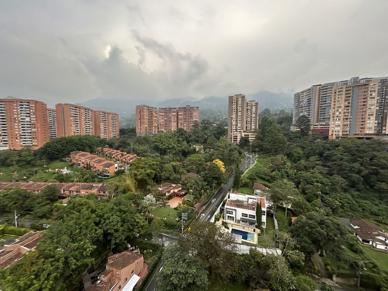 Apartamento en arriendo ubicado en Envigado, sector Loma de las Brujas - 28