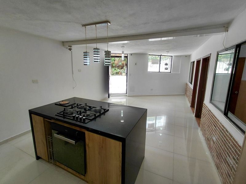 Casa en arriendo ubicada en Medellín, sector Calasanz - 4