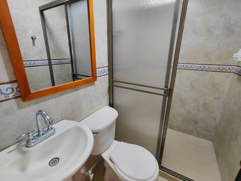 Casa en arriendo ubicada en Medellín, sector Calasanz - 9