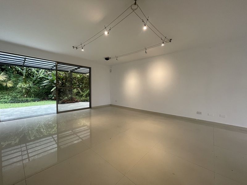 Casa en venta ubicada en Envigado, sector Loma los Benedictinos - 3
