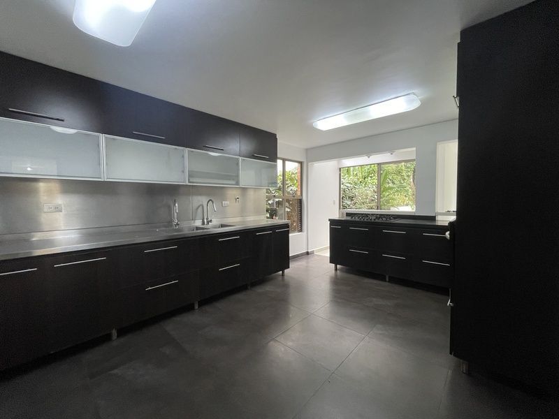 Casa en venta ubicada en Envigado, sector Loma los Benedictinos - 6