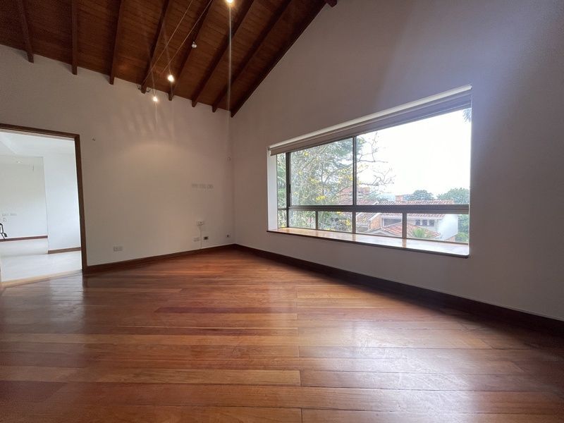 Casa en venta ubicada en Envigado, sector Loma los Benedictinos - 10