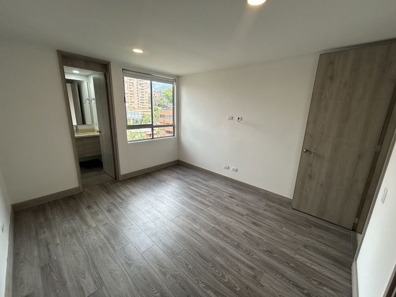 Apartamento en arriendo ubicado en Envigado, sector Loma de los Mesa - 8