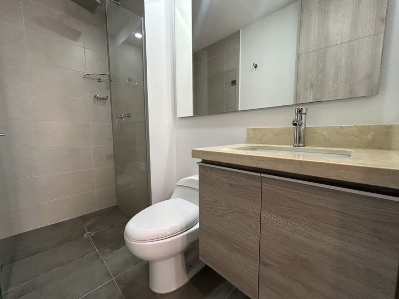 Apartamento en arriendo ubicado en Envigado, sector Loma de los Mesa - 16
