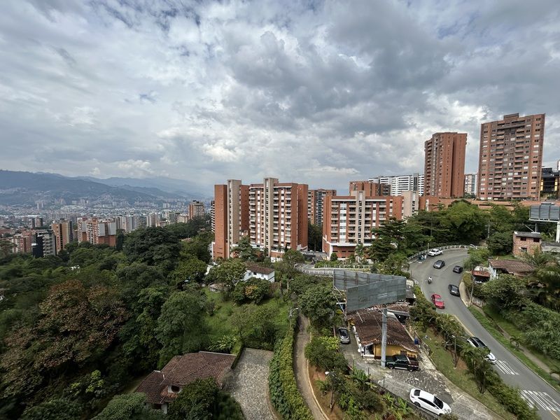 Apartamento en arriendo ubicado en Envigado, sector Loma de los Mesa - 22