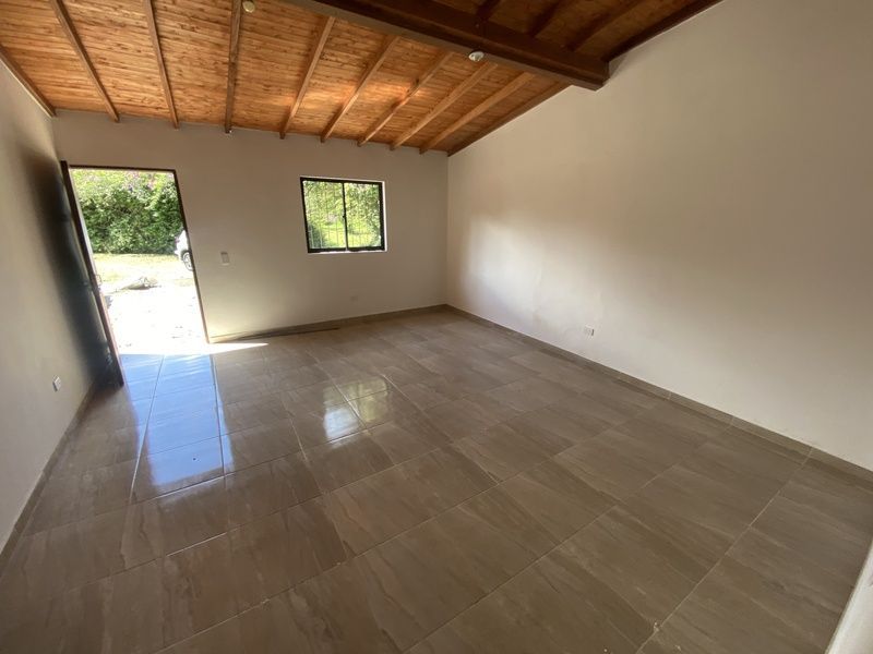 Finca en arriendo ubicada en Rionegro, sector Llanogrande - 2