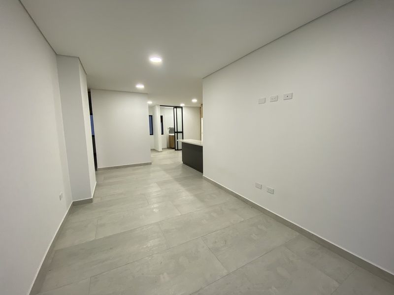 Apartamento en arriendo ubicado en Marinilla, sector Bariloche - 2